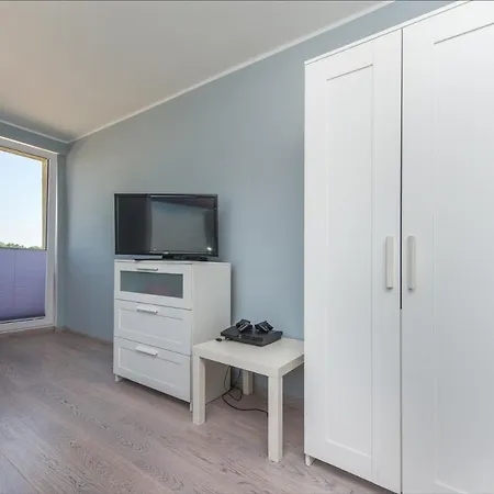 Avis 38 Apartament *